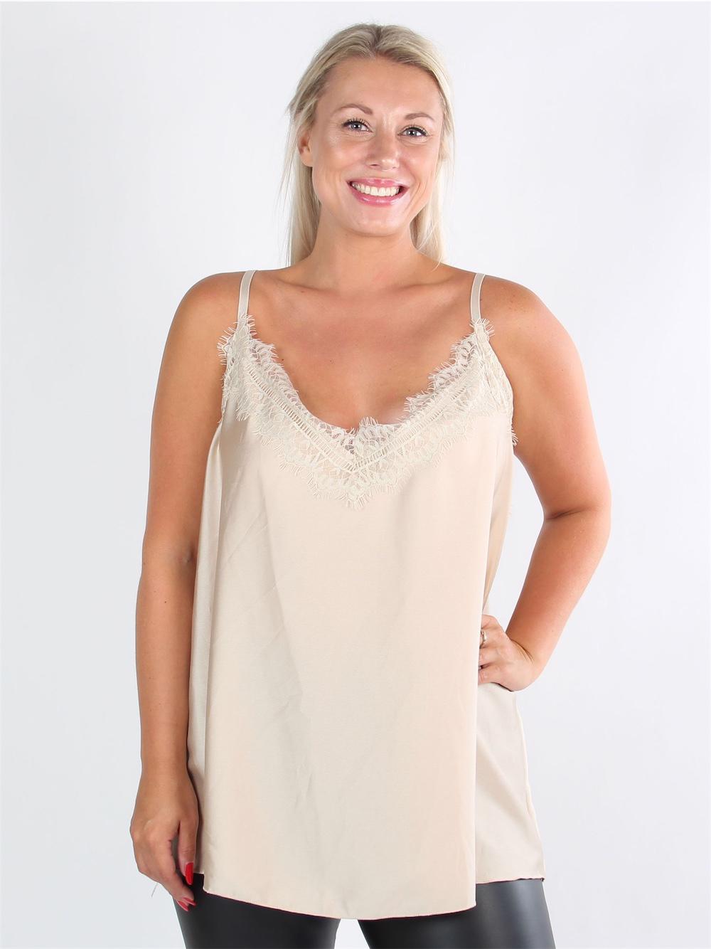 Carmita - Stroptop med blondekant